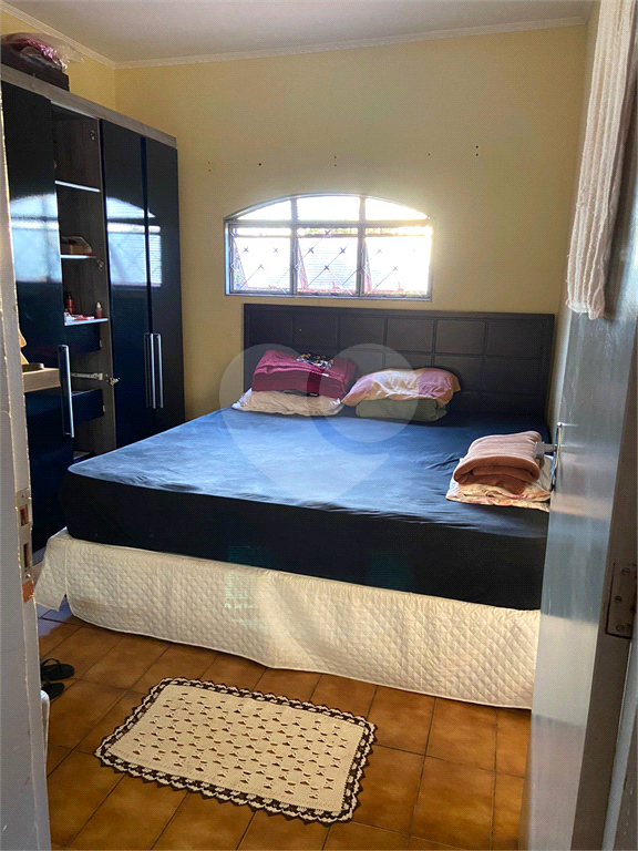 Casa à venda com 3 quartos, 80m² - Foto 11