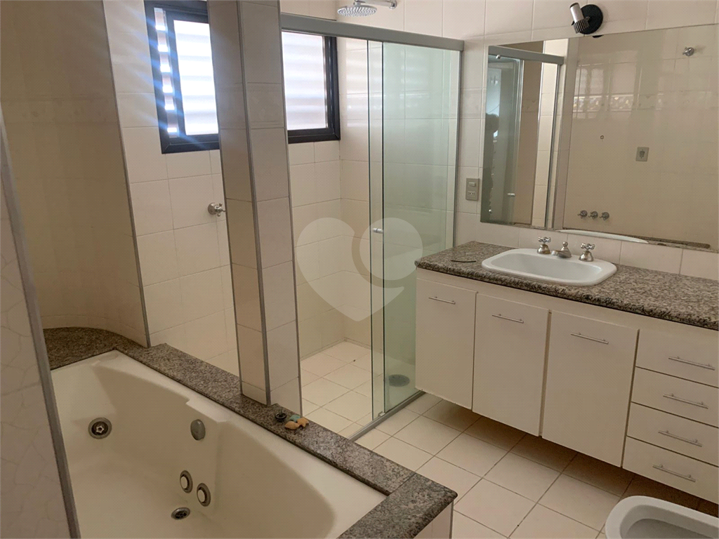 Apartamento à venda e aluguel com 4 quartos, 189m² - Foto 1