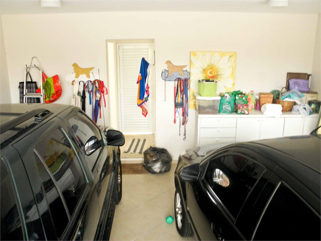 Casa à Venda Alto Padrão em Itanhaém, 4 suítes, closet, piscina, sauna, ateliê, varanda gourmet