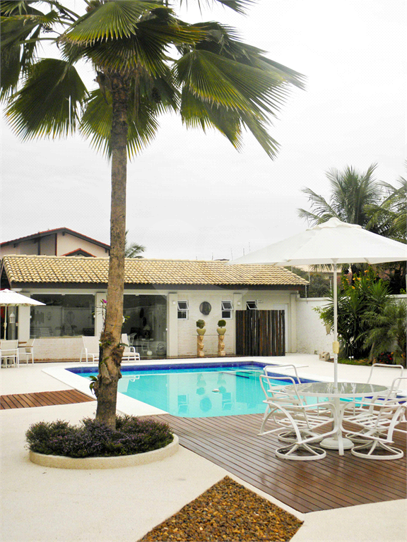 Casa à Venda Alto Padrão em Itanhaém, 4 suítes, closet, piscina, sauna, ateliê, varanda gourmet