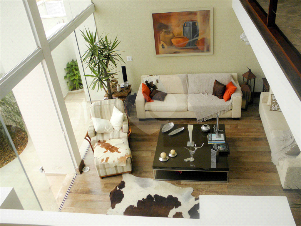 Casa à Venda Alto Padrão em Itanhaém, 4 suítes, closet, piscina, sauna, ateliê, varanda gourmet