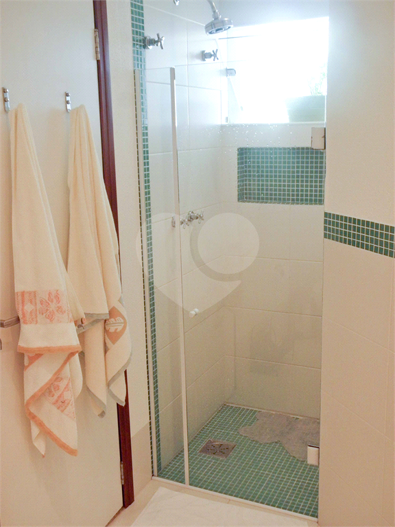 Casa à Venda Alto Padrão em Itanhaém, 4 suítes, closet, piscina, sauna, ateliê, varanda gourmet