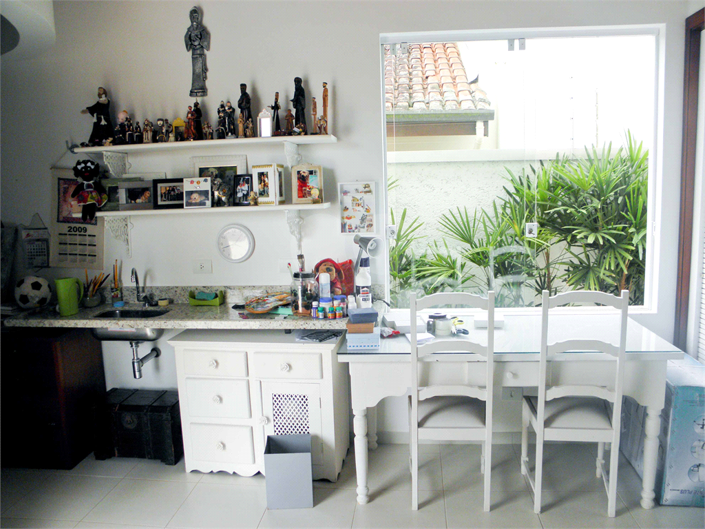 Casa à Venda Alto Padrão em Itanhaém, 4 suítes, closet, piscina, sauna, ateliê, varanda gourmet