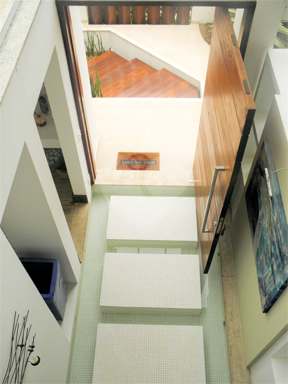 Casa à Venda Alto Padrão em Itanhaém, 4 suítes, closet, piscina, sauna, ateliê, varanda gourmet