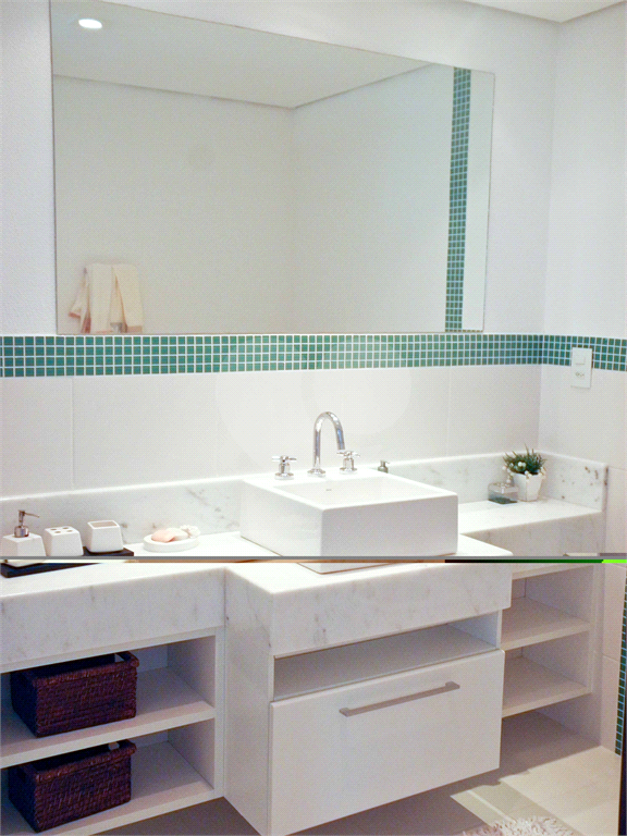 Casa à Venda Alto Padrão em Itanhaém, 4 suítes, closet, piscina, sauna, ateliê, varanda gourmet