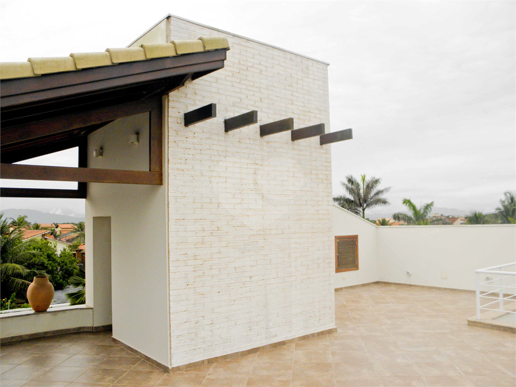 Casa à Venda Alto Padrão em Itanhaém, 4 suítes, closet, piscina, sauna, ateliê, varanda gourmet
