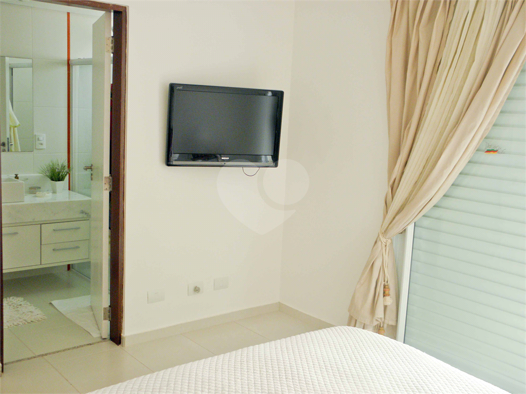 Casa à Venda Alto Padrão em Itanhaém, 4 suítes, closet, piscina, sauna, ateliê, varanda gourmet