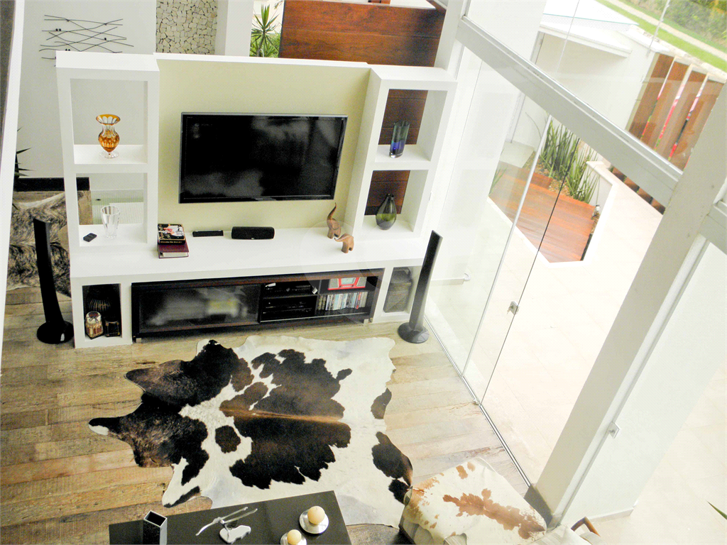 Casa à Venda Alto Padrão em Itanhaém, 4 suítes, closet, piscina, sauna, ateliê, varanda gourmet