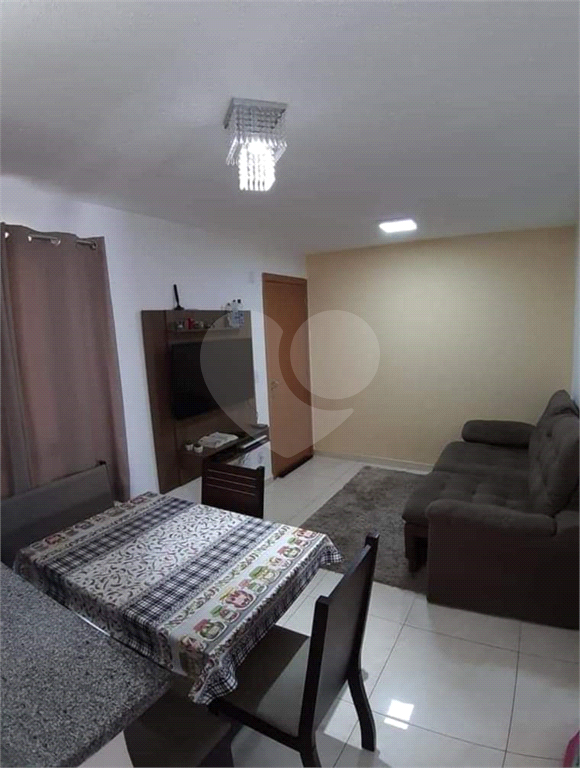 Apartamento à venda com 2 quartos, 47m² - Foto 1