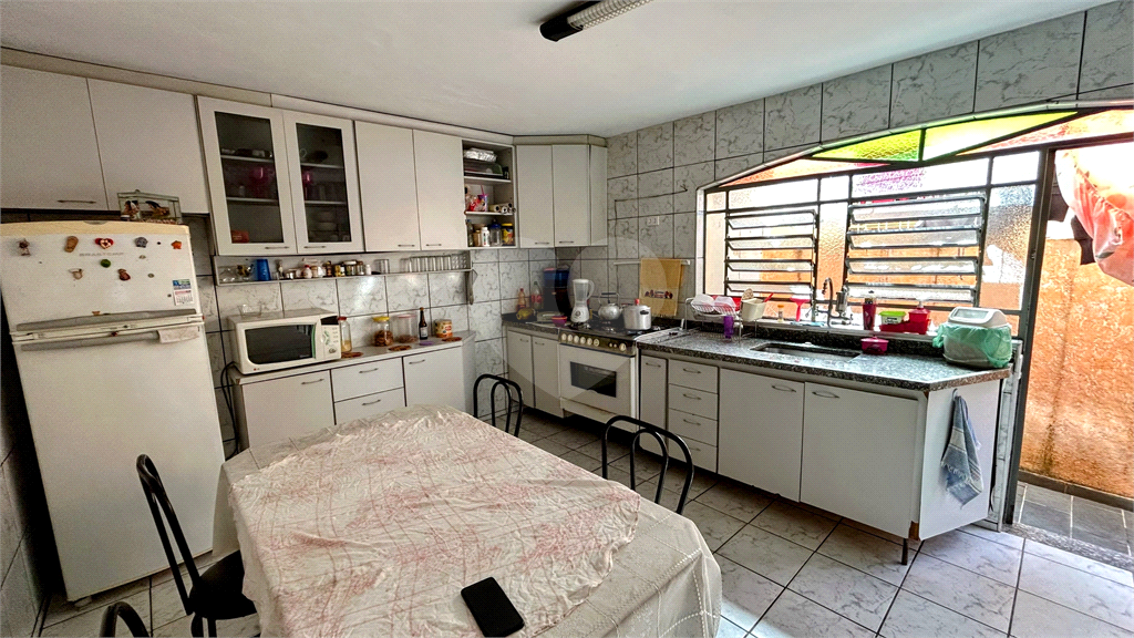 Sobrado à venda com 3 quartos, 250m² - Foto 11