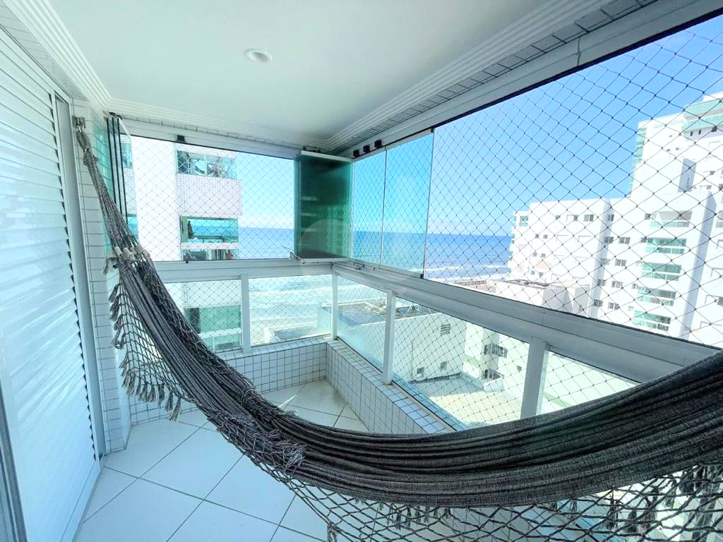 APARTAMENTO em CENTRO