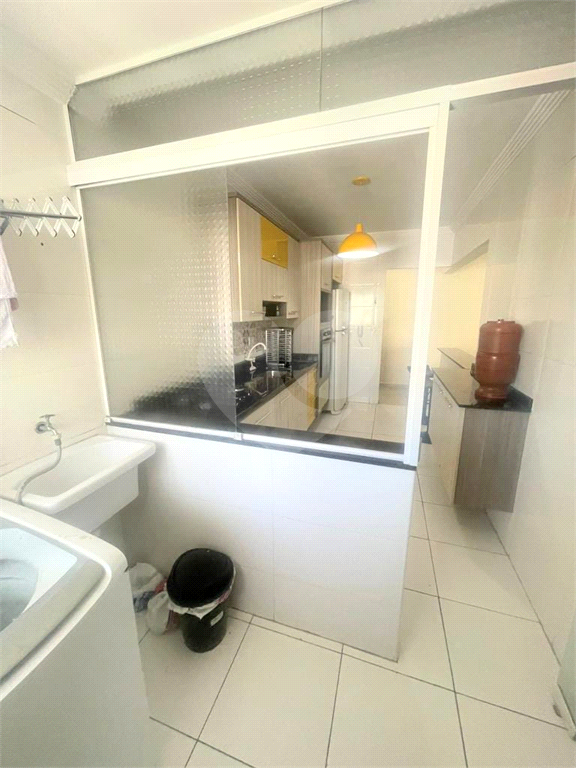 APARTAMENTO em CENTRO