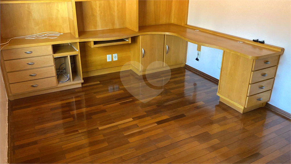 Casa à venda com 4 quartos, 309m² - Foto 23