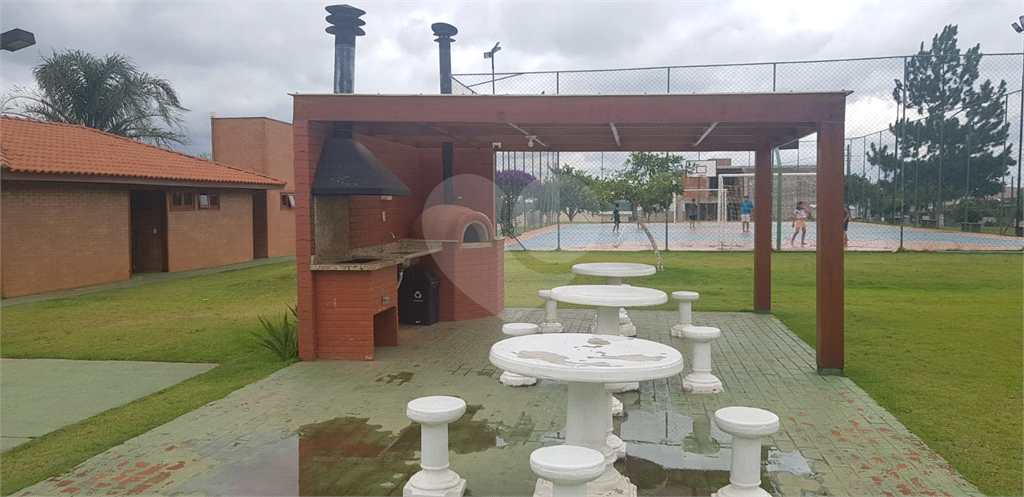 Casa em Condomínio Fechado em Cabreúva