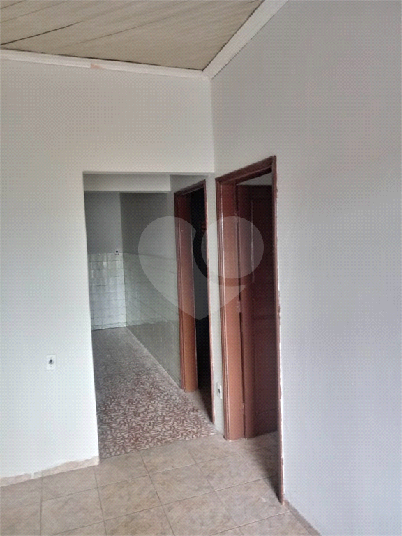 Casa à venda com 4 quartos, 200m² - Foto 16