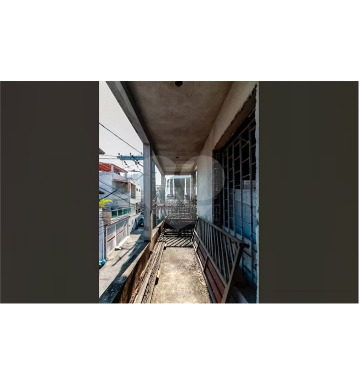 Terreno com 3 casas, em rua calma e tranquila. Acesso fácil para Santana e BarraFunda