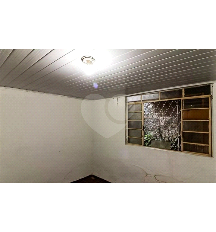 Terreno com 3 casas, em rua calma e tranquila. Acesso fácil para Santana e BarraFunda