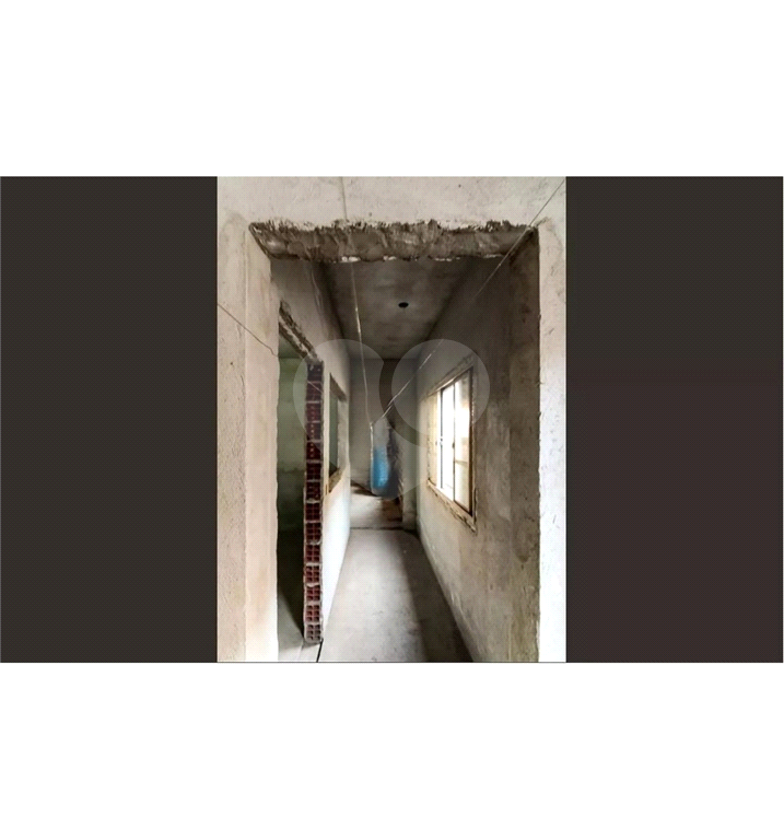 Terreno com 3 casas, em rua calma e tranquila. Acesso fácil para Santana e BarraFunda