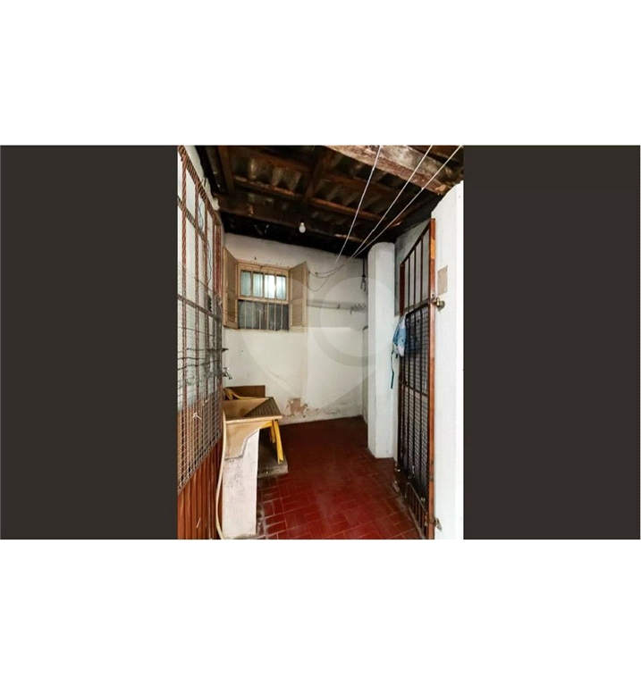 Terreno com 3 casas, em rua calma e tranquila. Acesso fácil para Santana e BarraFunda