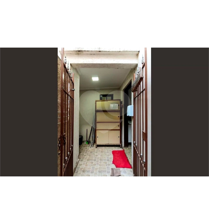 Terreno com 3 casas, em rua calma e tranquila. Acesso fácil para Santana e BarraFunda
