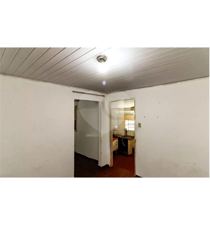 Terreno com 3 casas, em rua calma e tranquila. Acesso fácil para Santana e BarraFunda