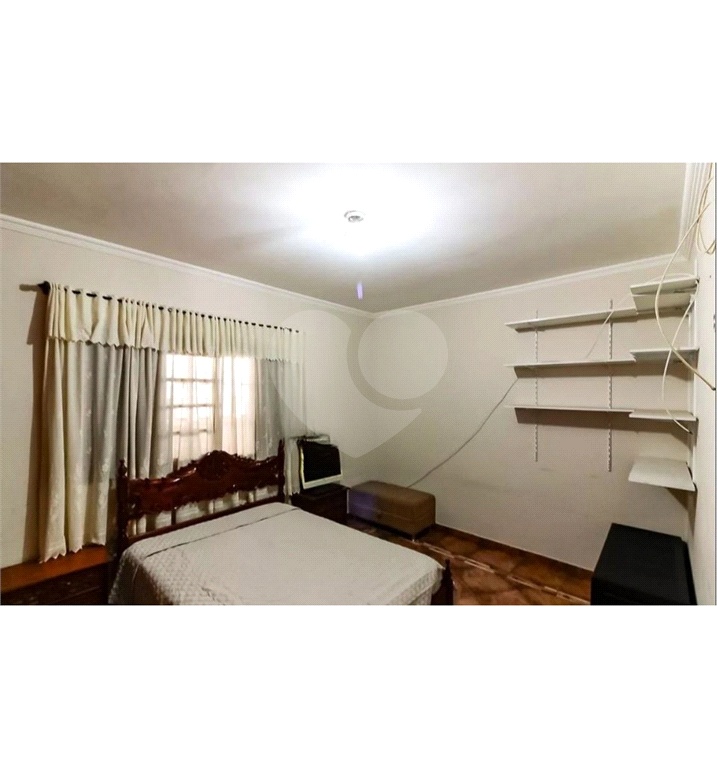 Terreno com 3 casas, em rua calma e tranquila. Acesso fácil para Santana e BarraFunda