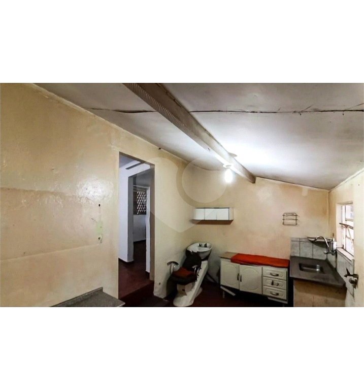 Terreno com 3 casas, em rua calma e tranquila. Acesso fácil para Santana e BarraFunda