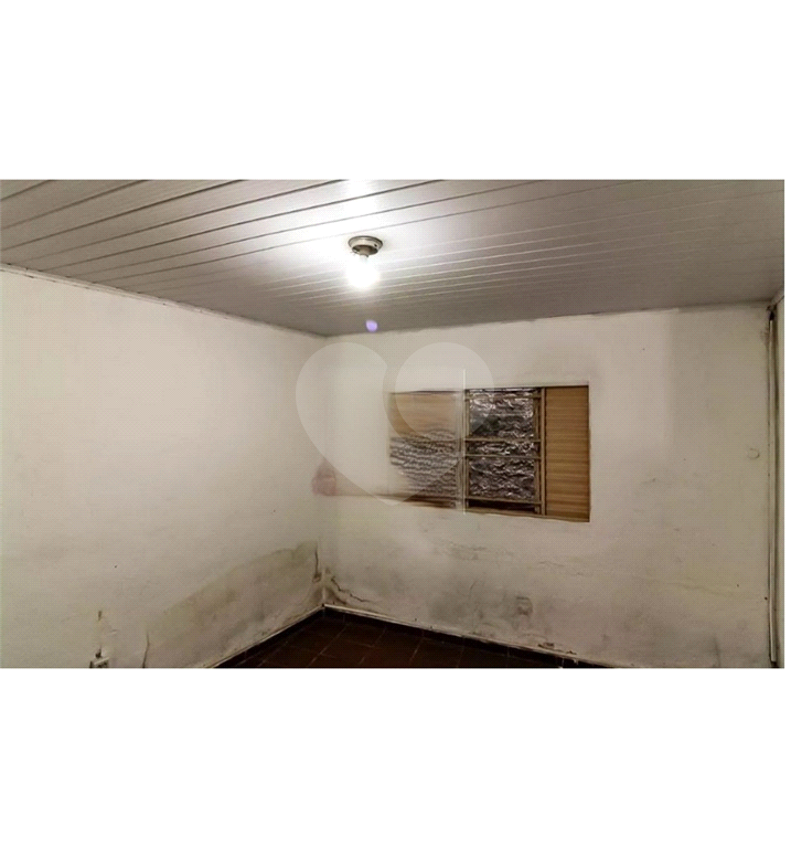Terreno com 3 casas, em rua calma e tranquila. Acesso fácil para Santana e BarraFunda