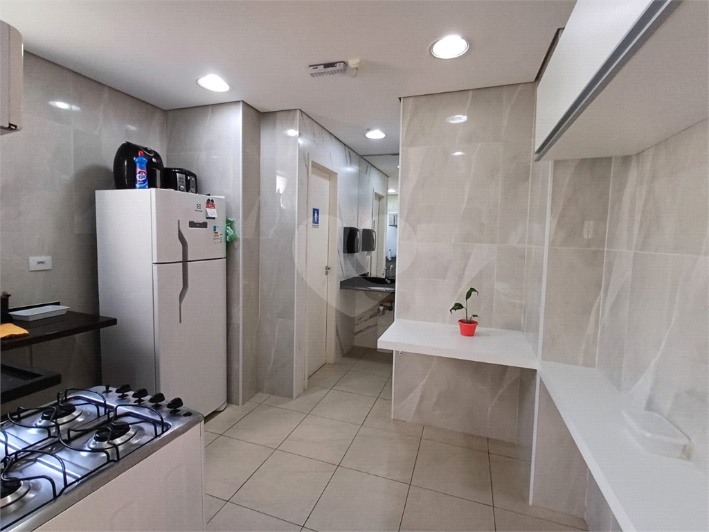 Apartamento na Vila Amália, Zona Norte com 3 dormitórios