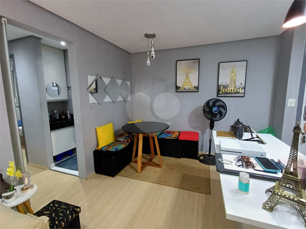 Apartamento na Vila Amália, Zona Norte com 3 dormitórios