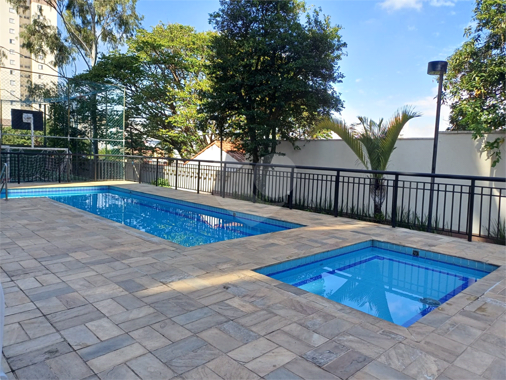 Apartamento na Vila Amália, Zona Norte com 3 dormitórios