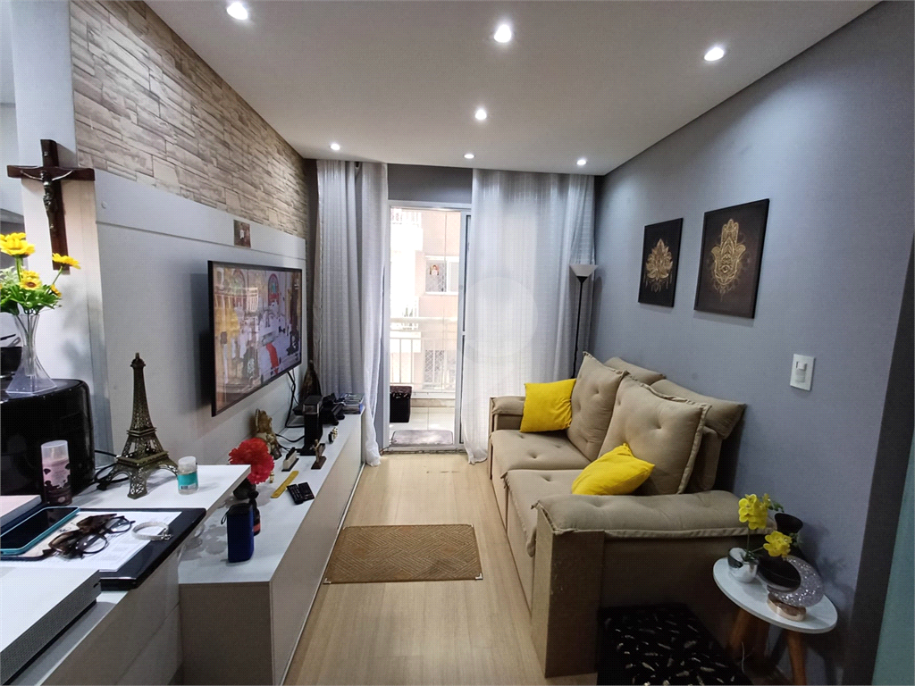 Apartamento na Vila Amália, Zona Norte com 3 dormitórios