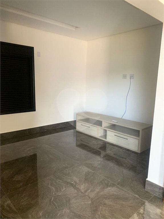 Maravilhosa casa em Guararema. ACEITA PERMUTA