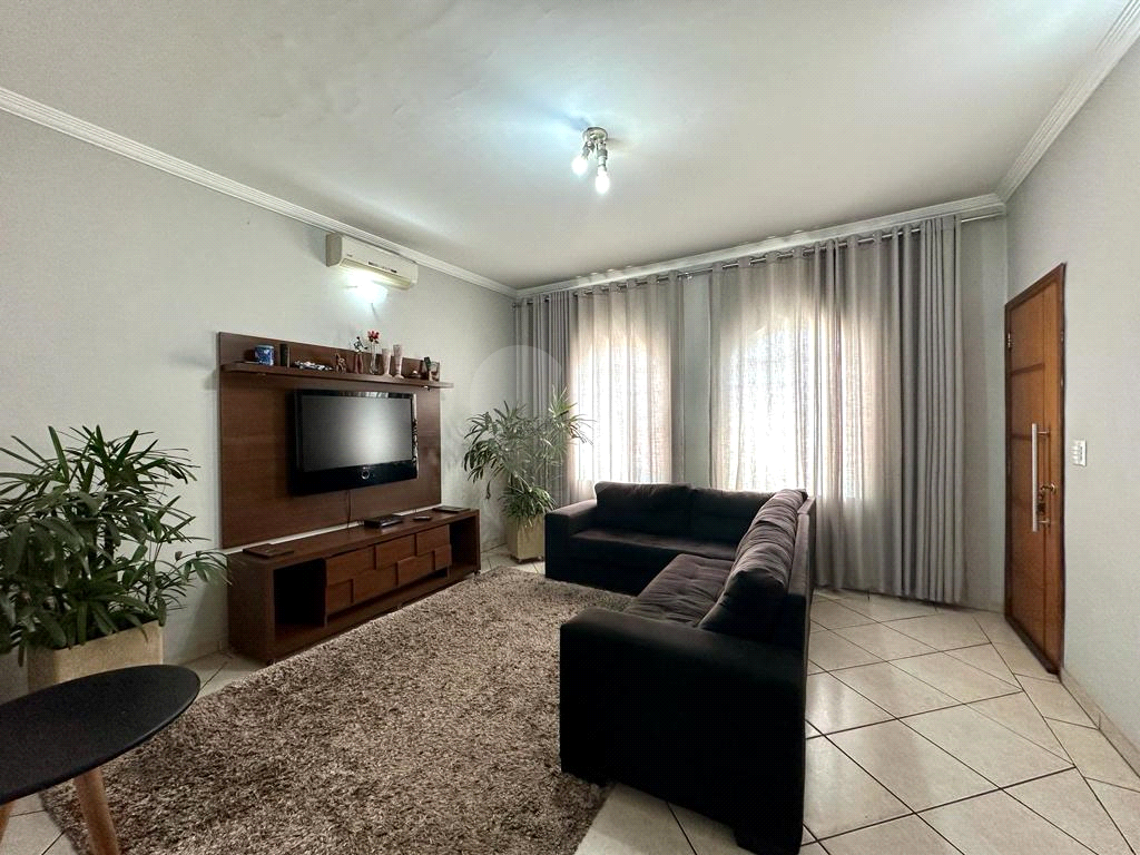 CASA TERREA 4 QUARTOS SENDO 1 SUITE -200 METROS CONSTRUÍDOS - PAULICEIA - CAMPINAS