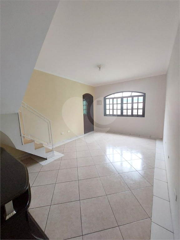 Imóvel completamente reformado com 140m2 localizado no Recanto Verde, Jardim Flor de maio zona norte