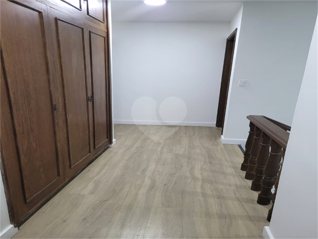 Aluga-se um lindo Sobrado Comercial na região de Moema!!