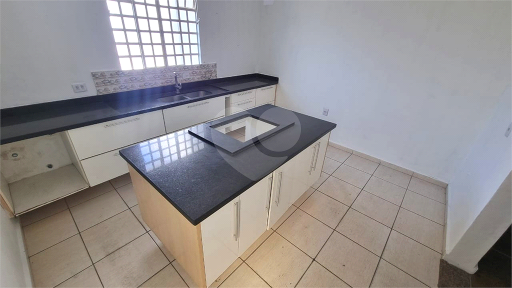 Casa terrea 3 quartos e 2 vagas  - Coladinho estação vila clarice CPTM 