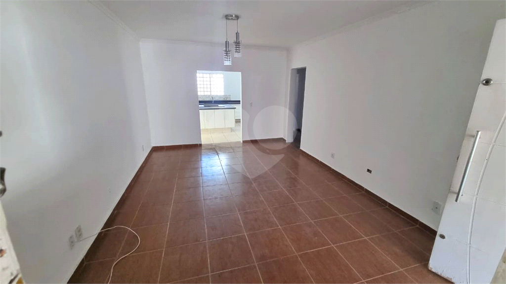 Casa terrea 3 quartos e 2 vagas  - Coladinho estação vila clarice CPTM 