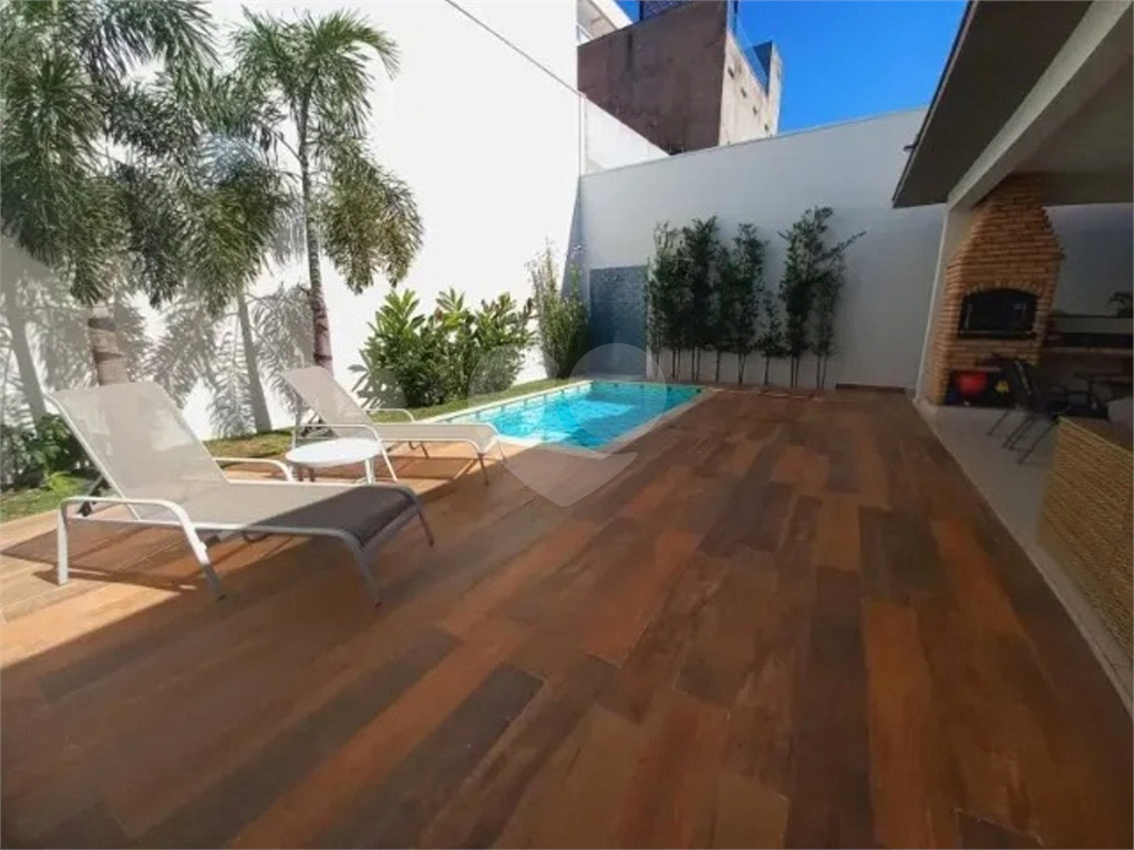 Casa com 225m² à venda no condomínio Aruã Brisas