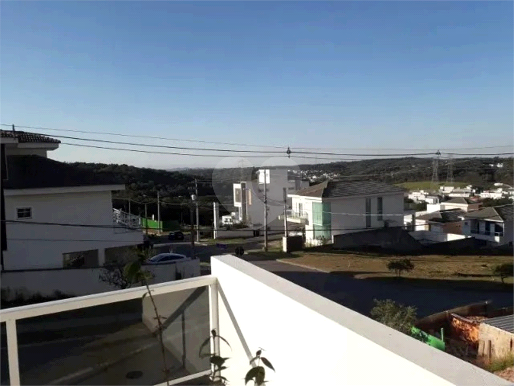 Casa com 225m² à venda no condomínio Aruã Brisas
