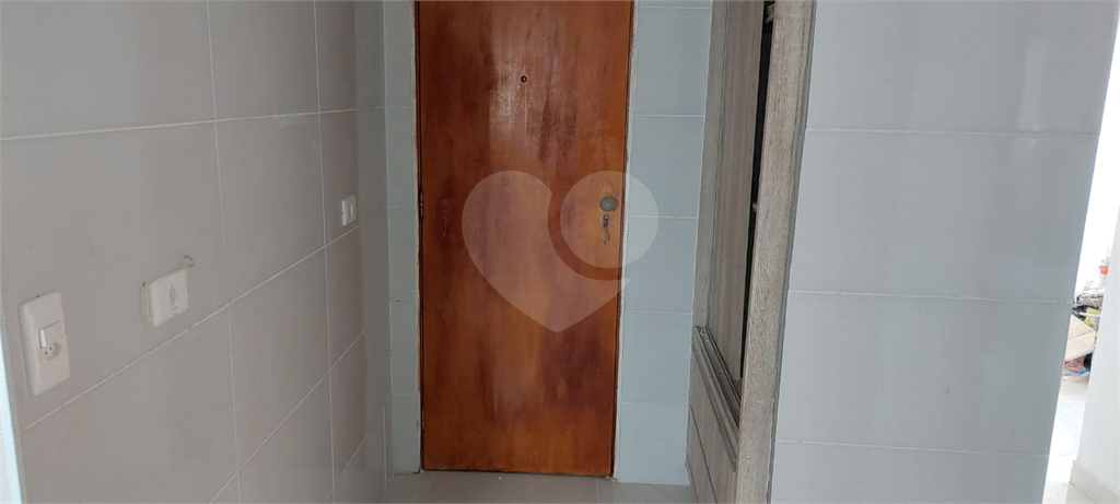 Apartamento com 3 dormitórios, 2 banheiros, próximo Estação Imigrantes