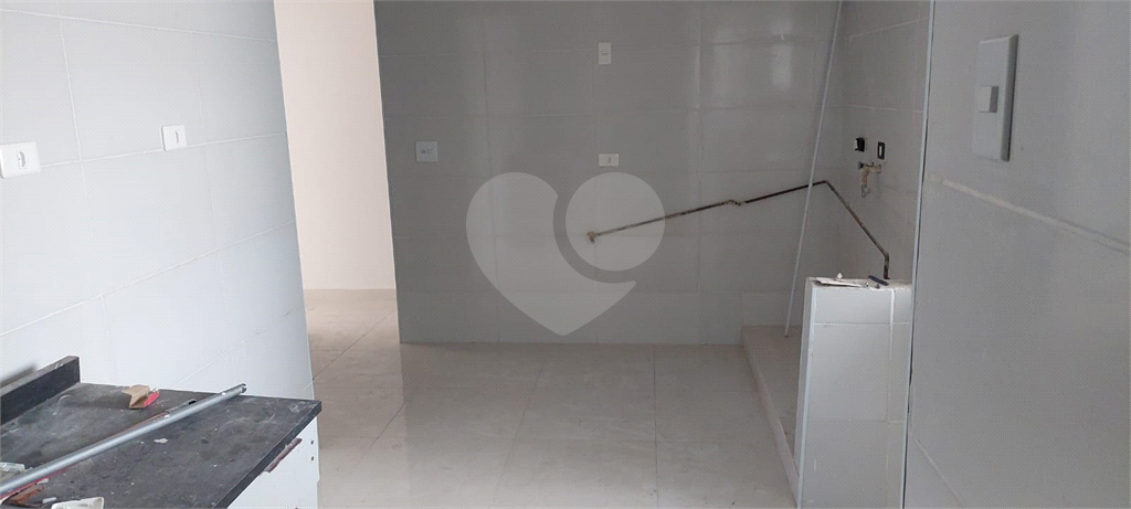 Apartamento com 3 dormitórios, 2 banheiros, próximo Estação Imigrantes