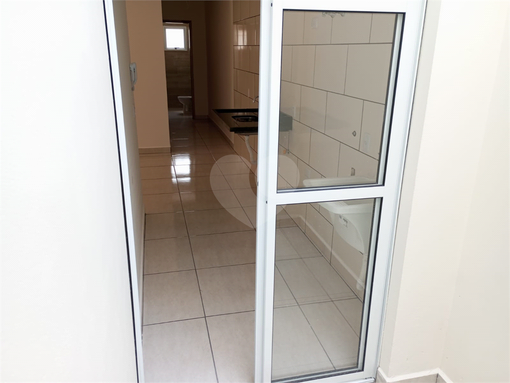 Apartamento localizado na travessa da Av.Jaçanã - térreo 2 dorms 51m2  Jaçanã