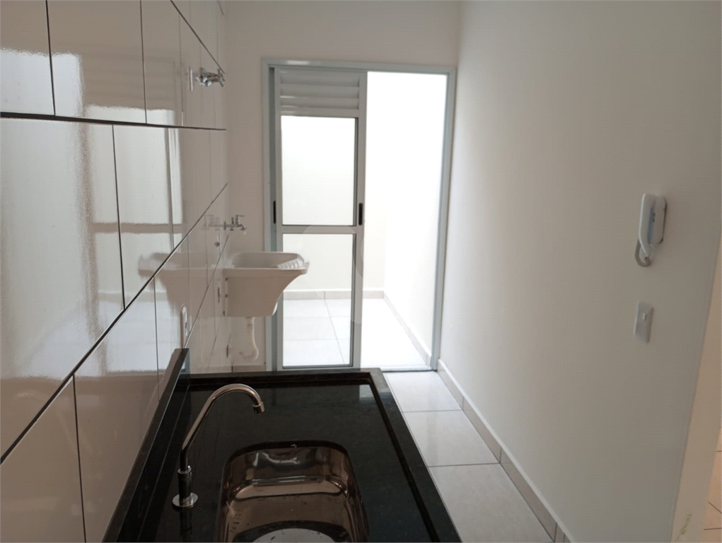 Apartamento localizado na travessa da Av.Jaçanã - térreo 2 dorms 51m2  Jaçanã