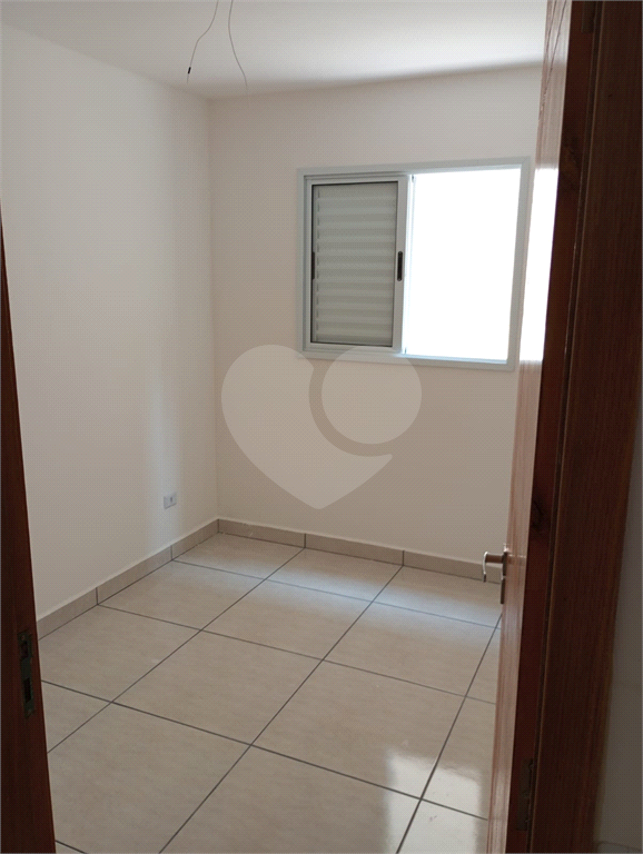 Apartamento localizado na travessa da Av.Jaçanã - térreo 2 dorms 51m2  Jaçanã