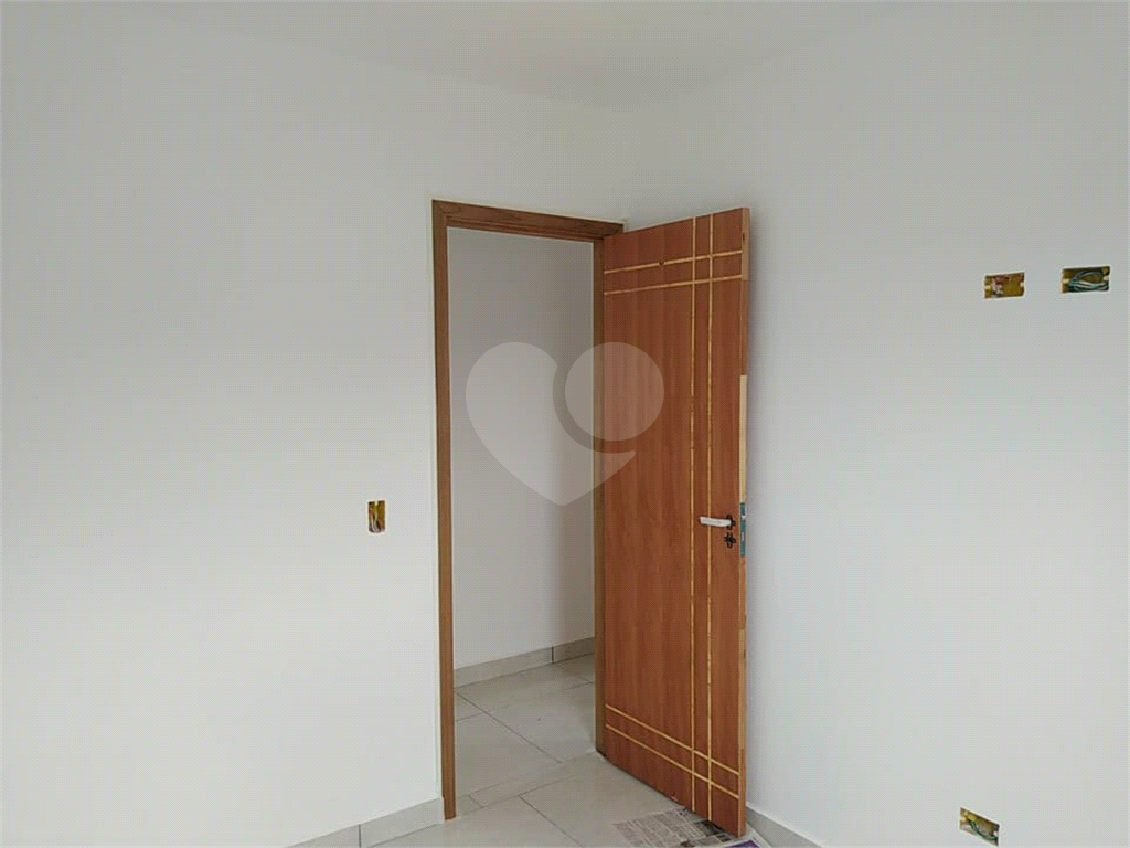 Apartamento de 48m2 localizado na Travessa da Av. Jaçanã 2 dorms 