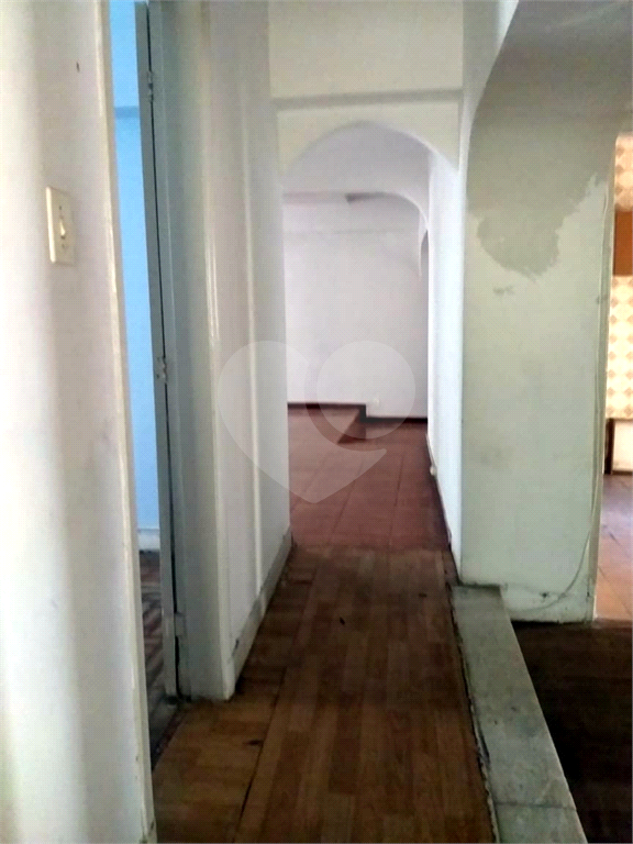 Apartamento à venda com 4 quartos, 220m² - Foto 20