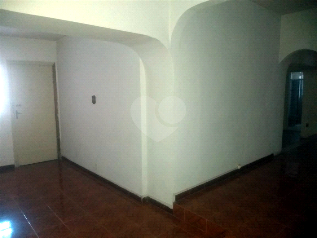 Apartamento à venda com 4 quartos, 220m² - Foto 10