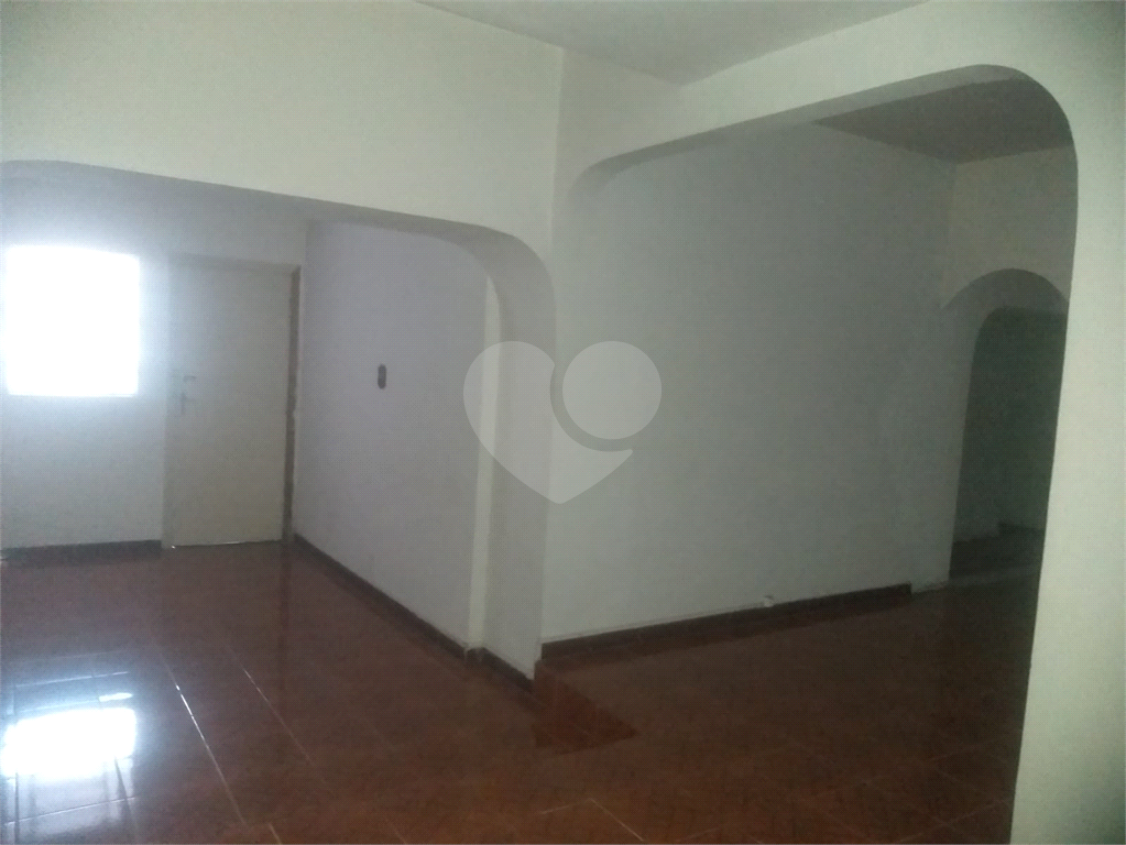 Apartamento à venda com 4 quartos, 220m² - Foto 15