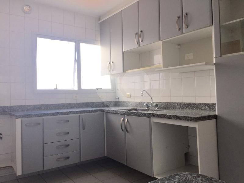 APARTAMENTO em PERDIZES
